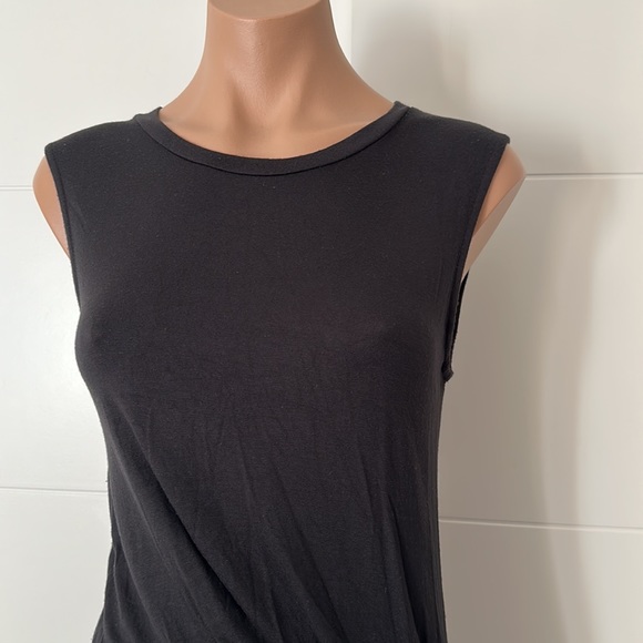 COCKTAILs DRESS.  T-Shirt style. - Picture 2 of 8